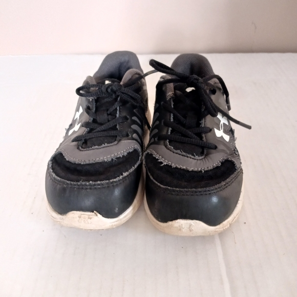 Under Armor Black Toddler Youth Sneakers Shoes Size 8 Lace Up Everyday - Picture 4 of 9